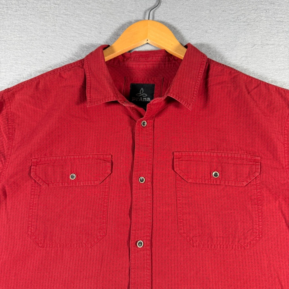 Prana Mens Short Sleeve Button Down Shirt Red Textured XL Dual Chest Pockets - Picture 3 of 11
